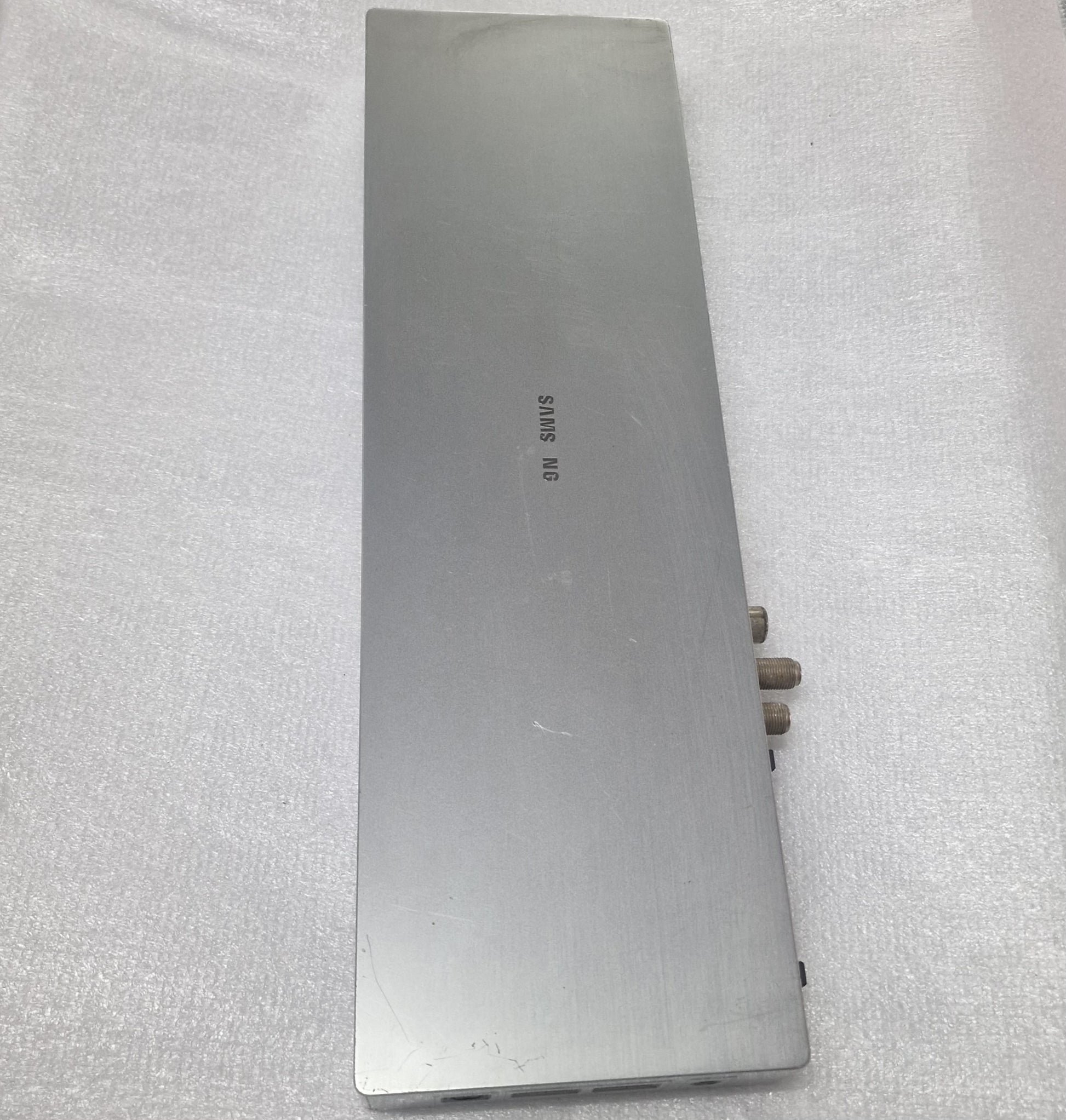 One Connect Box para el televisor Samsung,
UE55JS9000TXXC